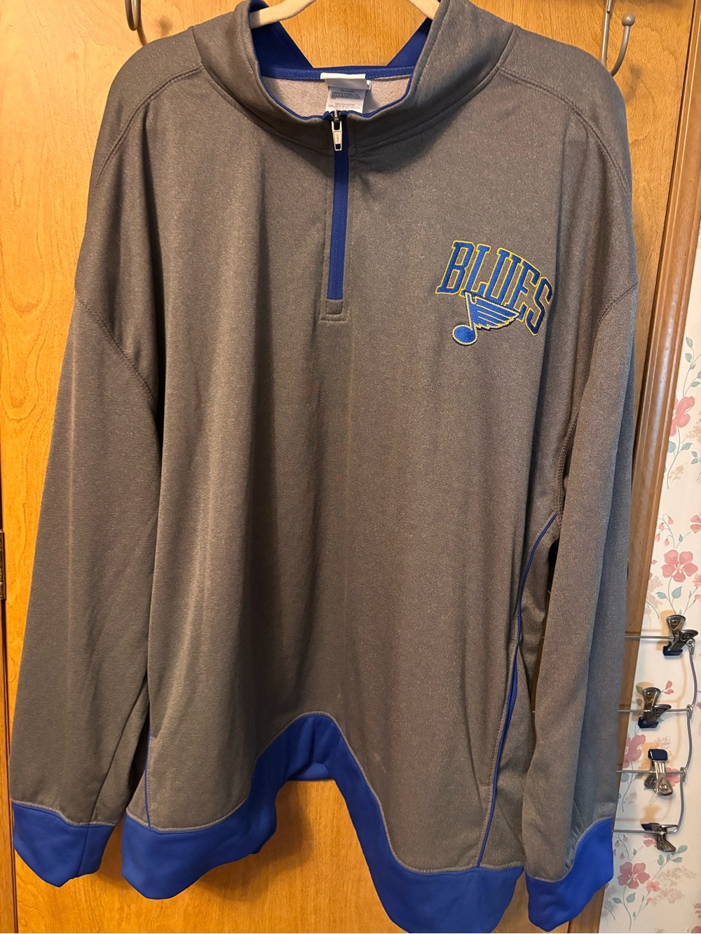 & Other Stories Gray Pullover with Royal Blue Trim - Blues Logo